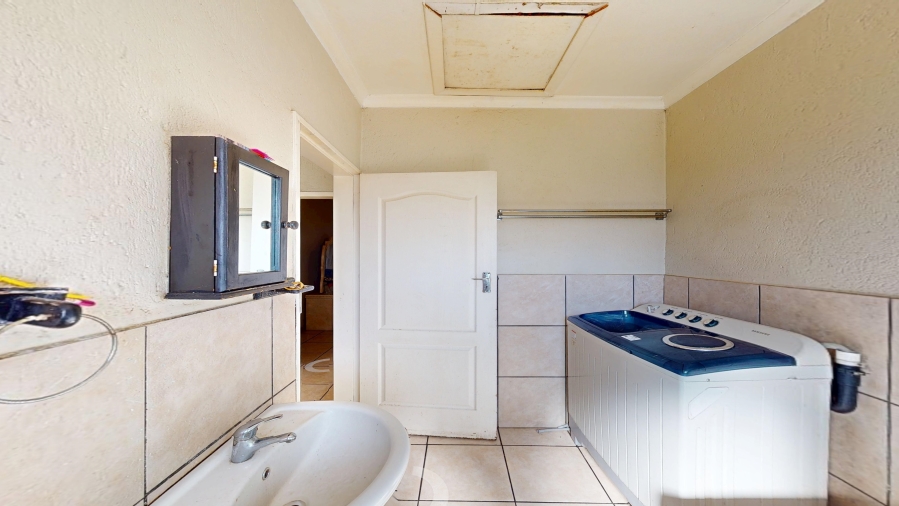 2 Bedroom Property for Sale in Potchefstroom North West